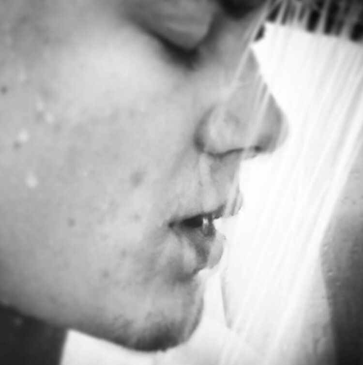  ,   Denis, 33 ,   ,   , c 