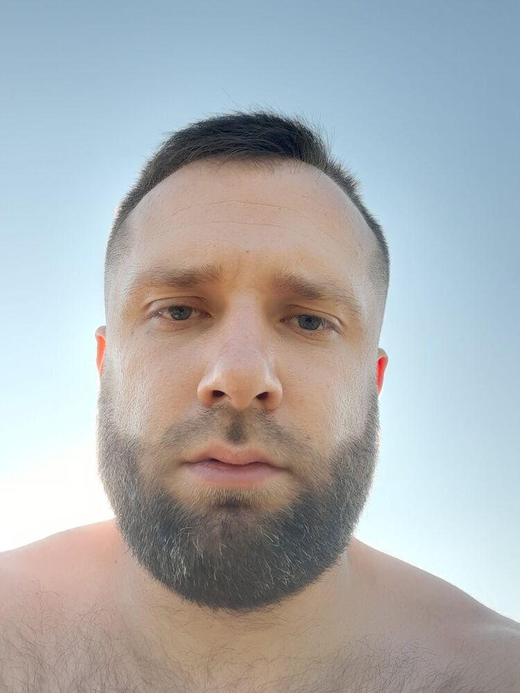  40815686  Alexander, 41 ,    
