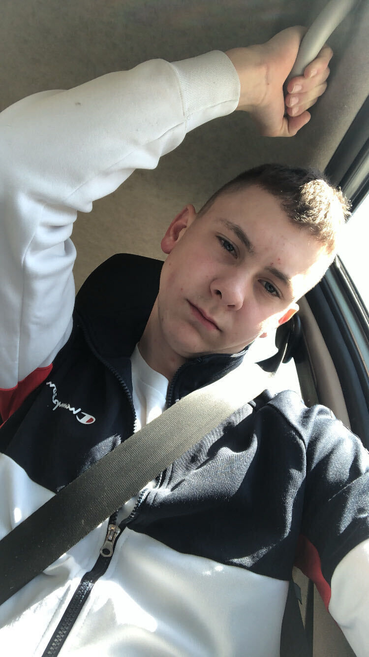  42903316  , 20 ,    