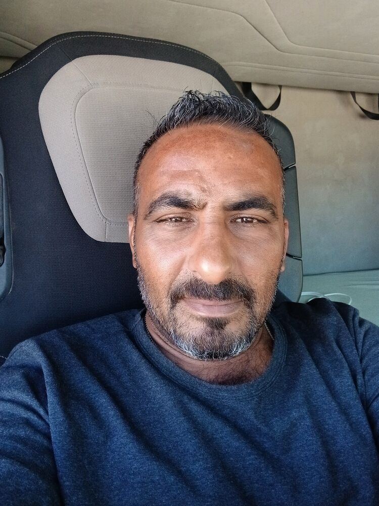  52683736  Kasim, 46 ,    