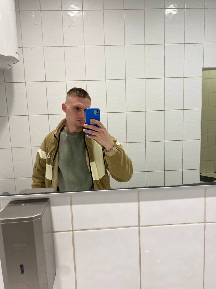  Goddard,   , 22 ,   ,   