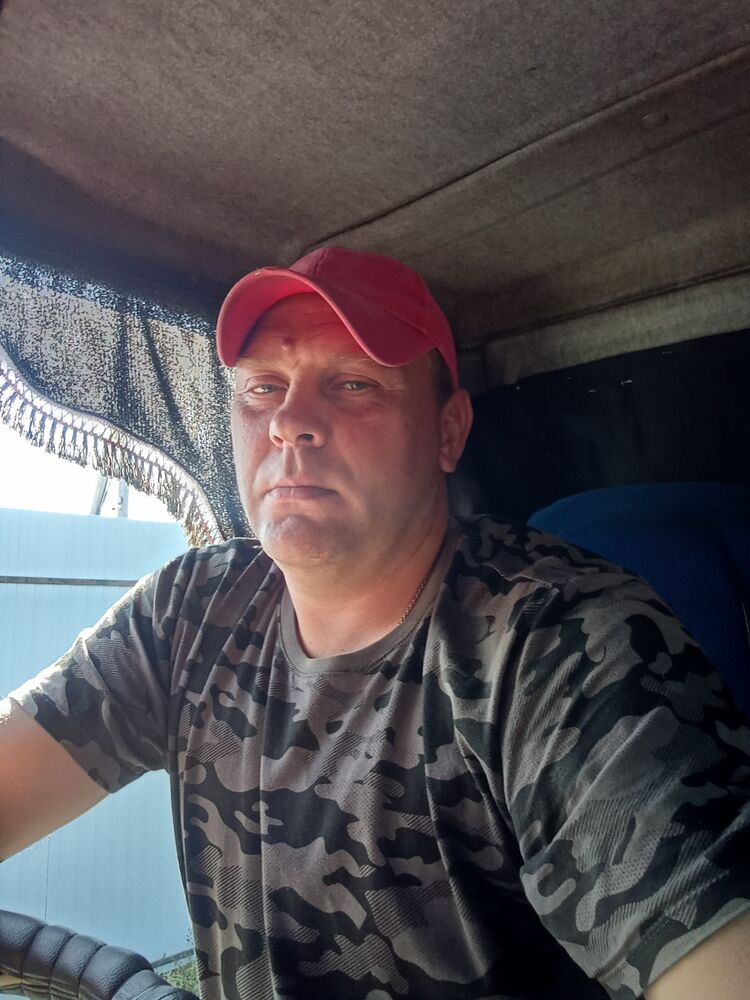  46434276  Denis, 39 ,    