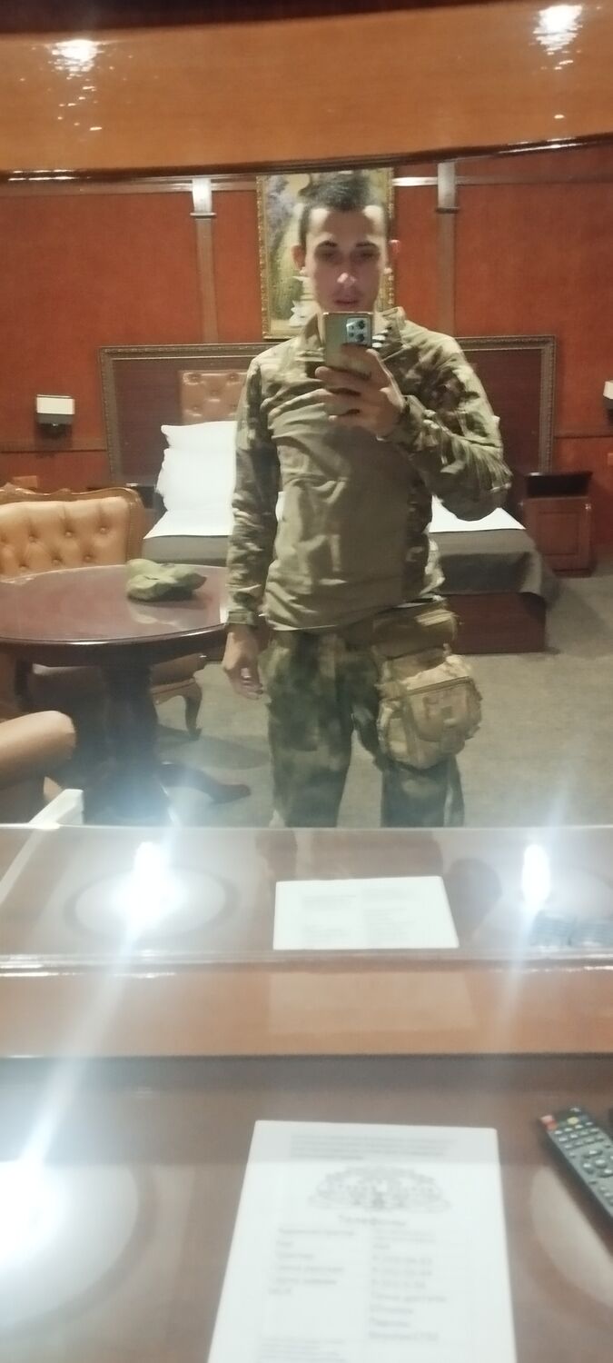  --,   , 24 ,     , c 
