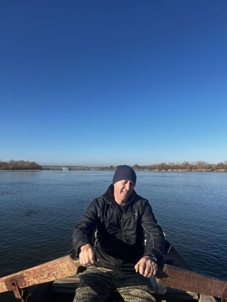  --,   , 44 ,   c 