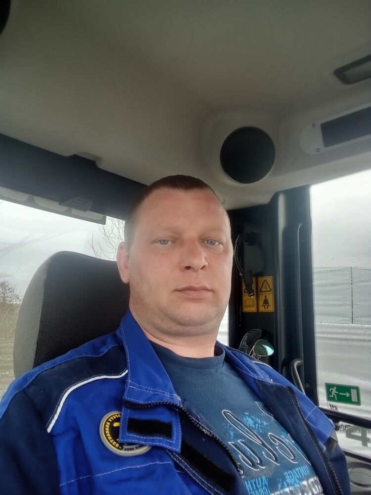  35948966  , 39 ,    