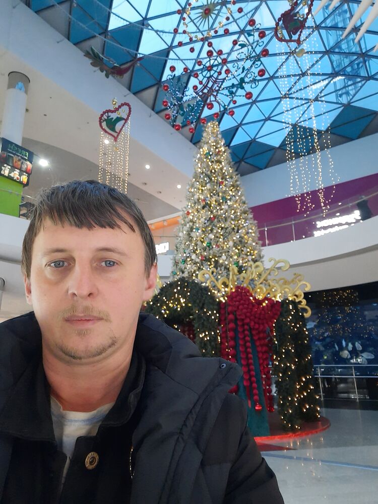  ,   Alex, 40 ,   ,   