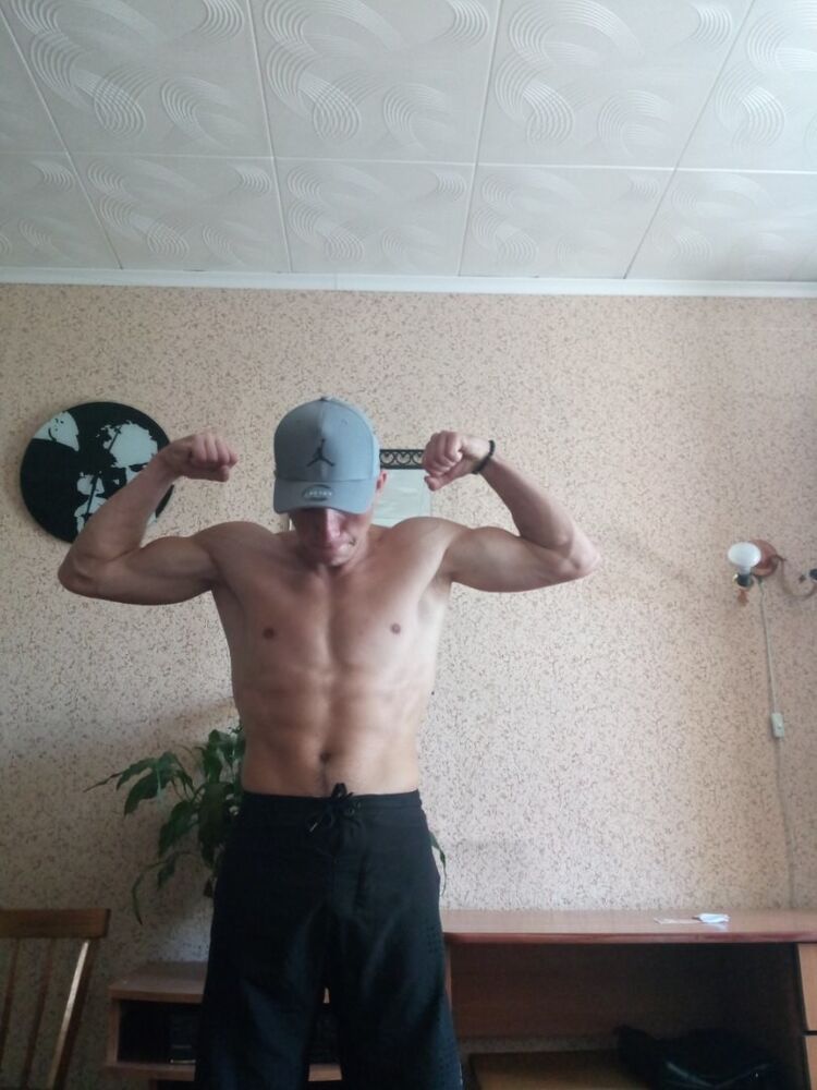  19237266  Robert, 29 ,    