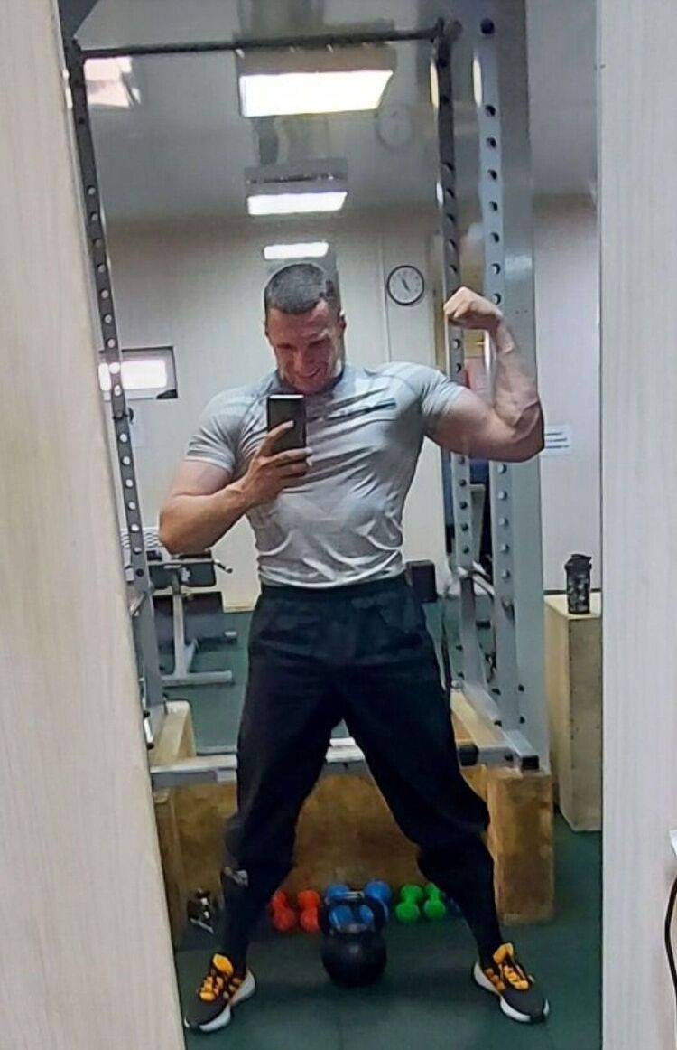  39930916  , 33 ,    Bajina Basta