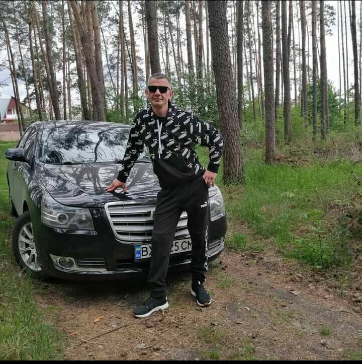  22050766  Alex, 45 ,    