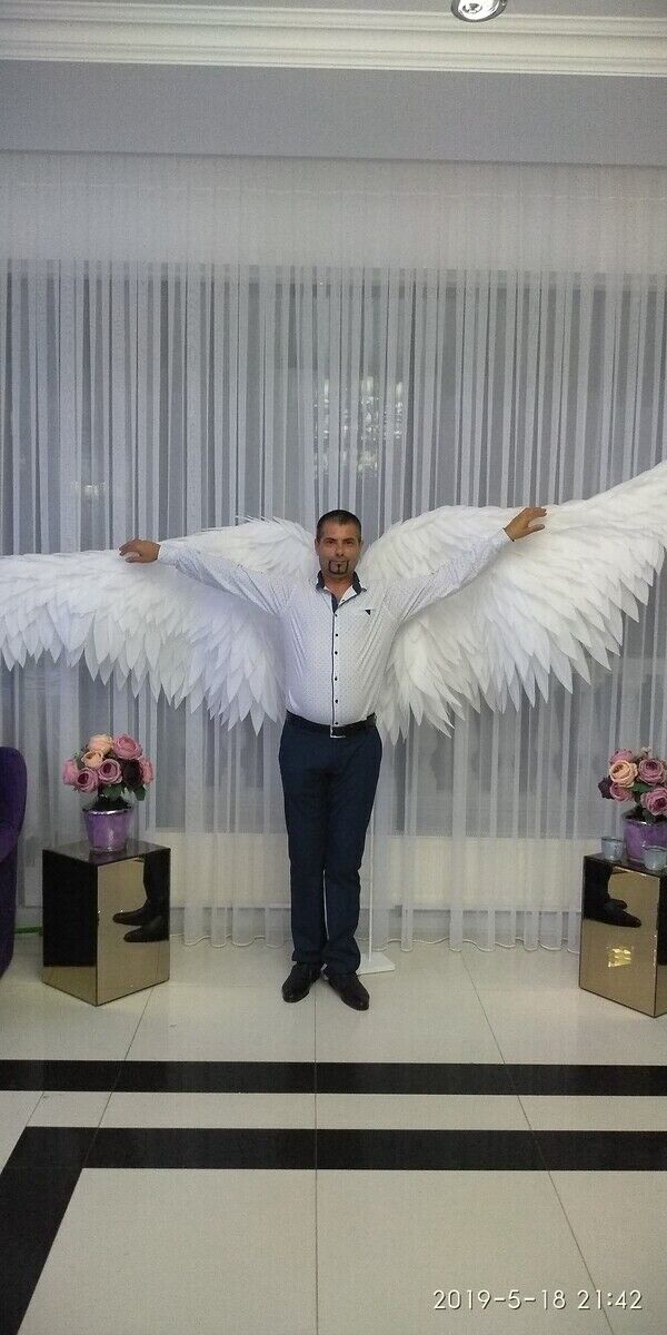  22394576  Ruslan, 44 ,    