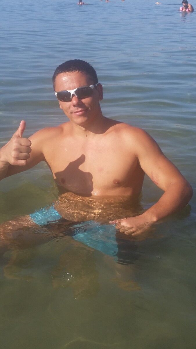  ,   Dumitru, 32 ,   ,   , c 