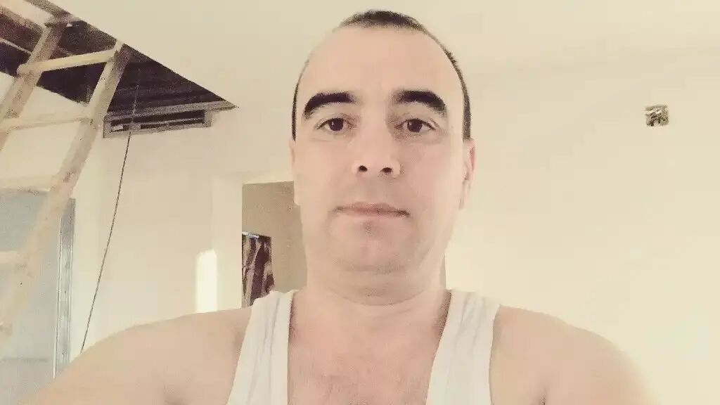  47663856  Syhrob, 42 ,    