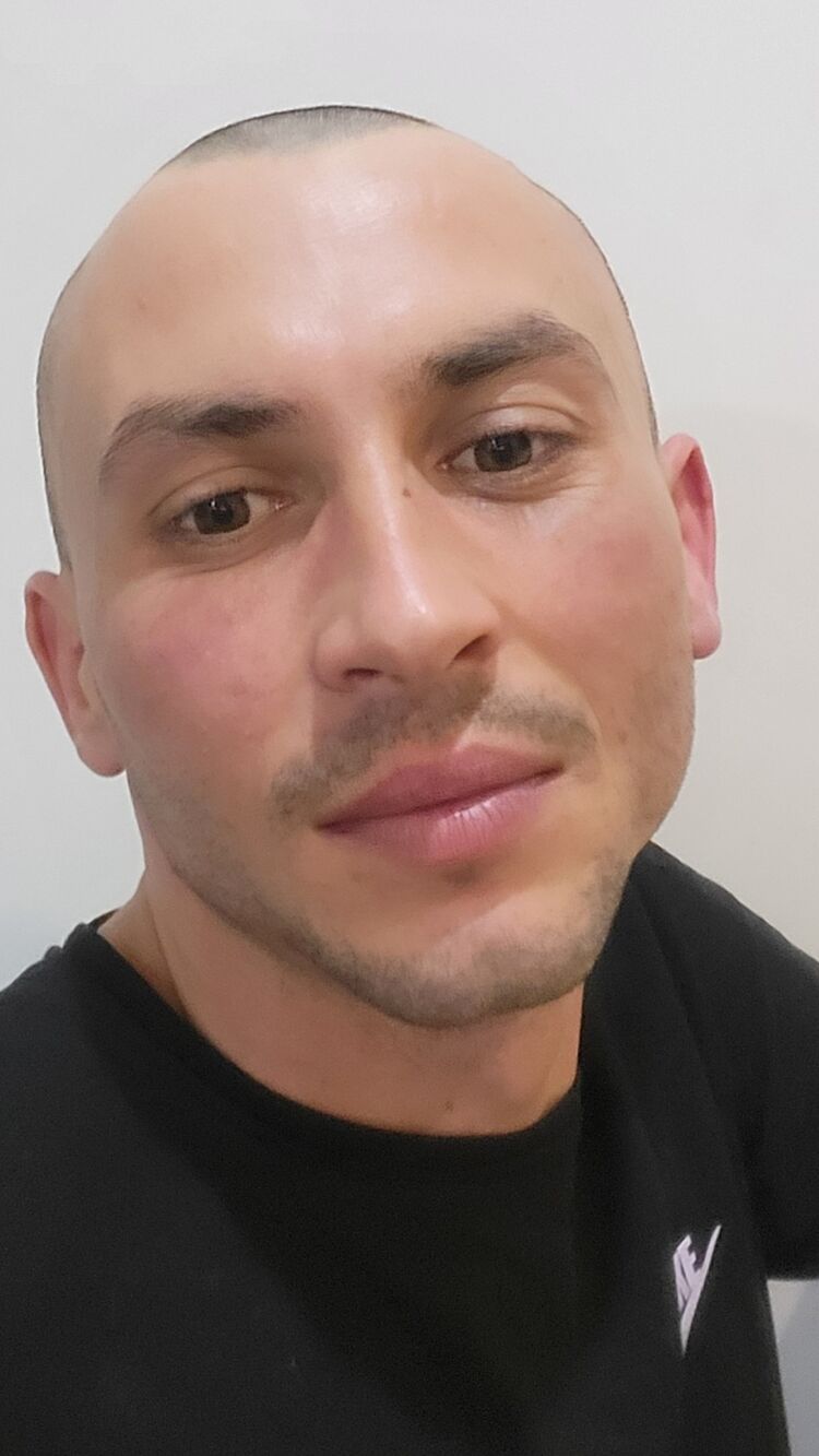  54596626  Andrei, 30 ,    