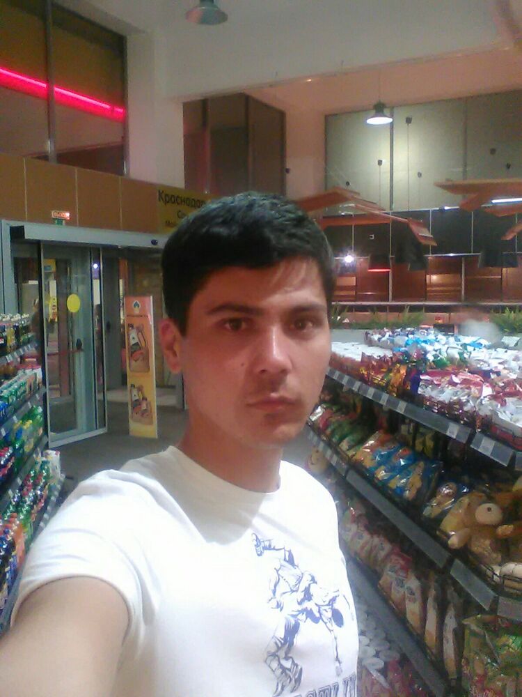  8381856  Mirzo, 33 ,    --