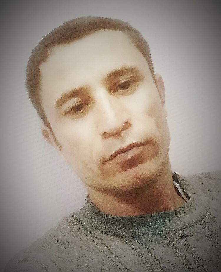  18366106  Jasur, 37 ,    