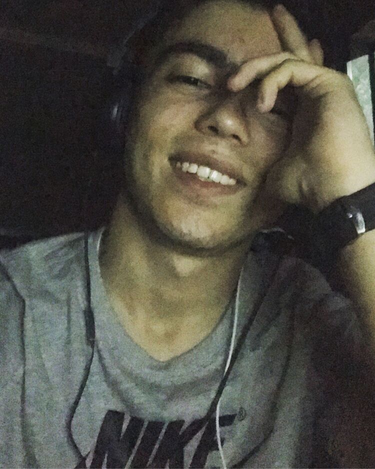 32864596  , 25 ,    