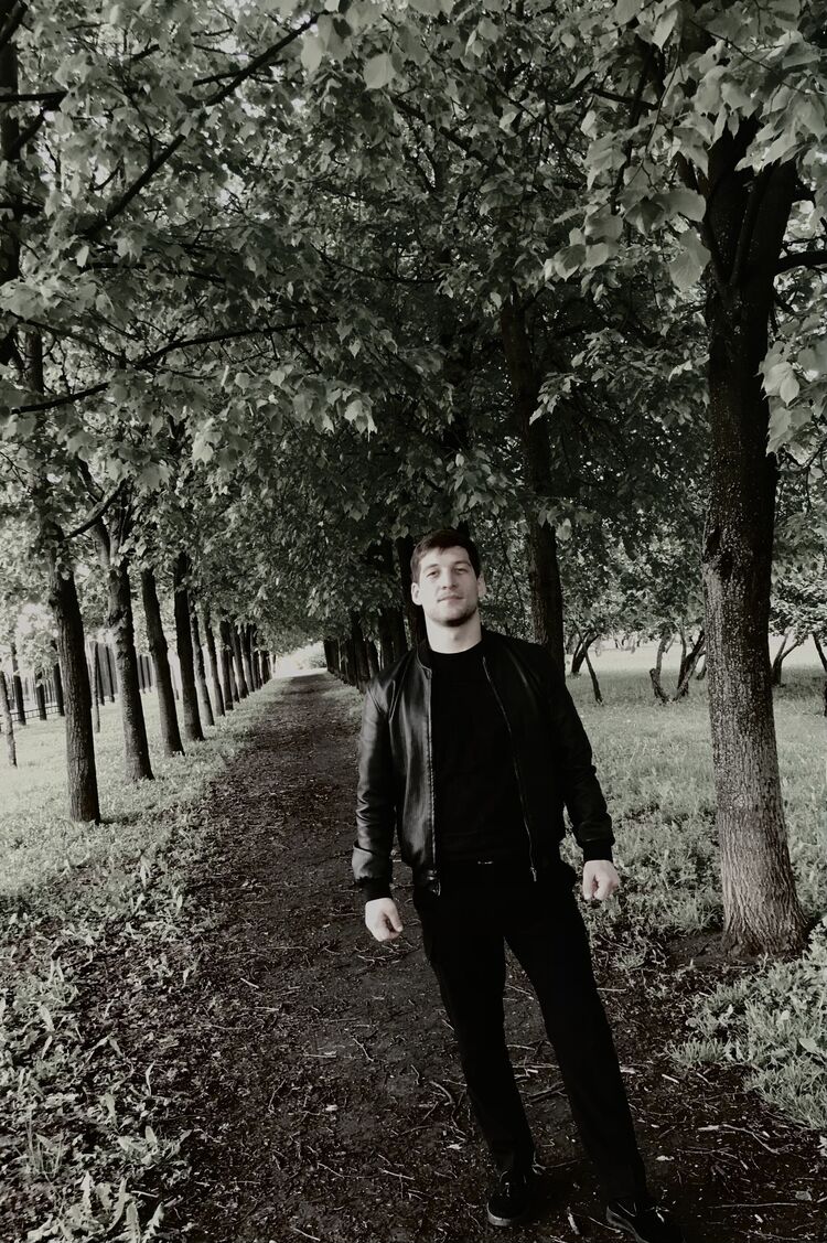  28704396  Alan, 31 ,    