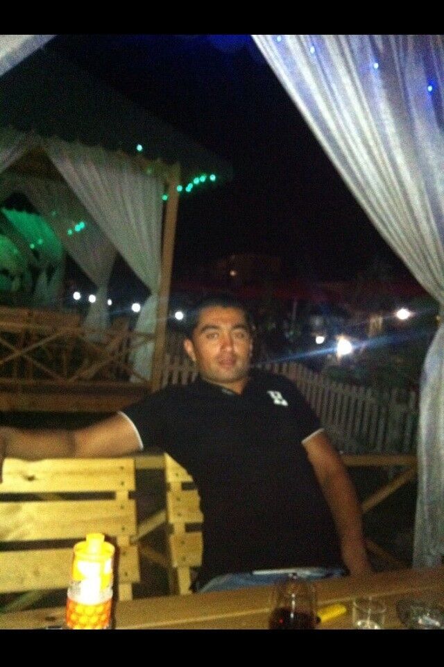  5600986  Ilhom, 40 ,    