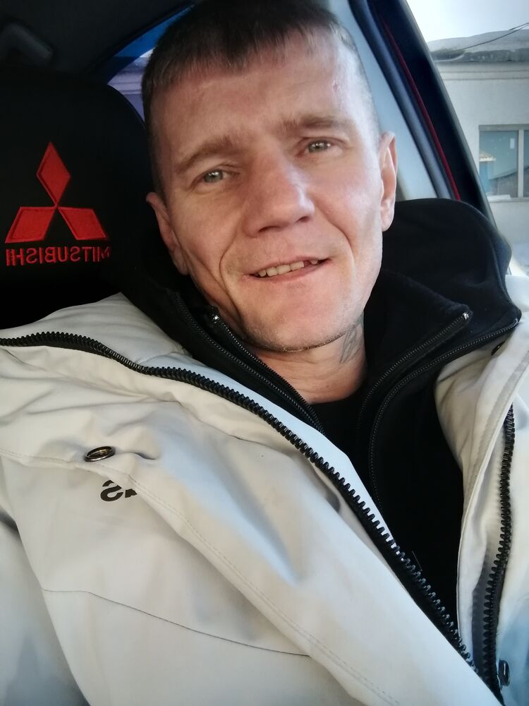  41368146  , 46 ,    
