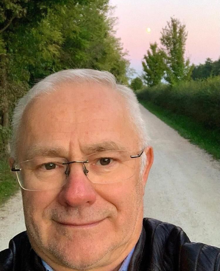 ���� 27692926 ������� Yakub Clive, 64 ����, ���� ���������� � ������