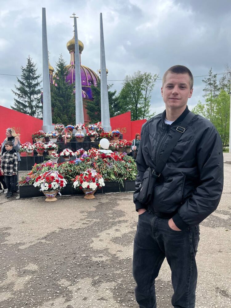  53313576  Nikita, 23 ,    