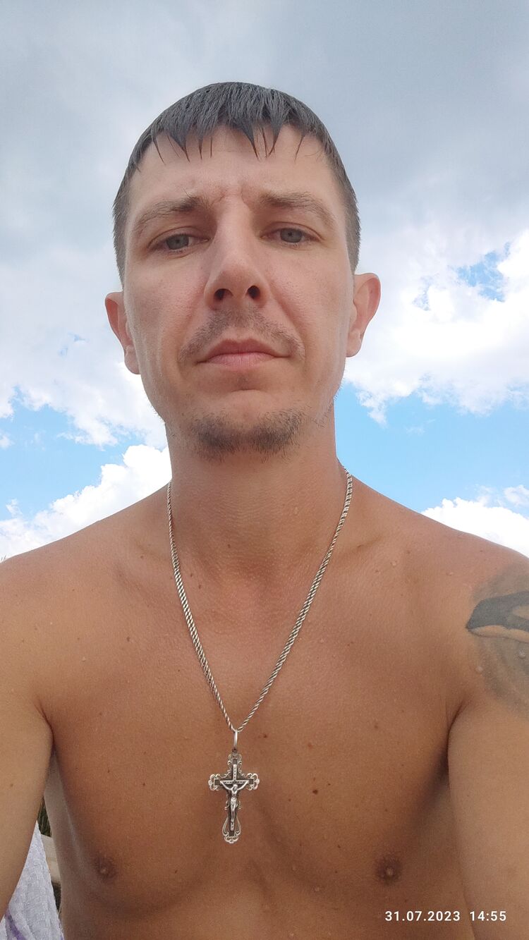  36594586  , 40 ,    