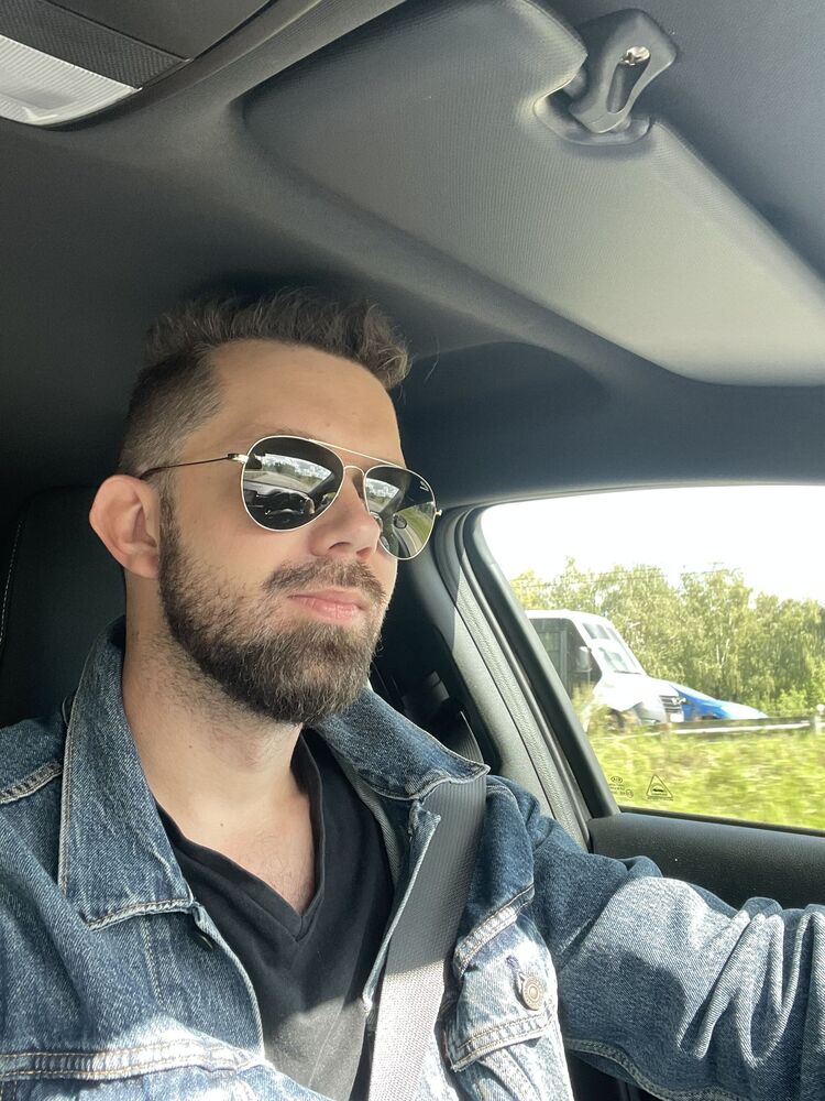  ,   Anton, 39 ,   ,   , c 