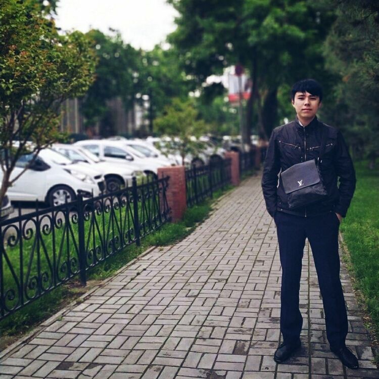  ,   Davron, 29 ,   ,   , c 