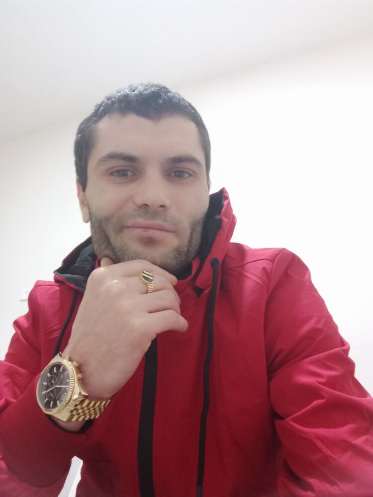  23770446  , 38 ,    