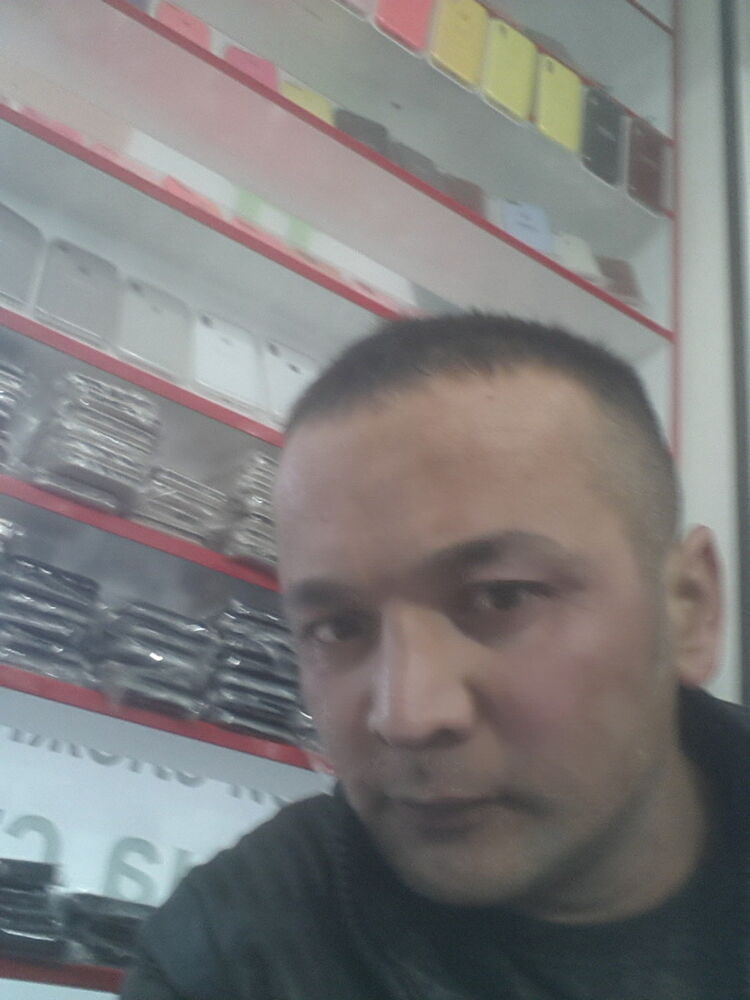  18307066  Xurshid, 34 ,    
