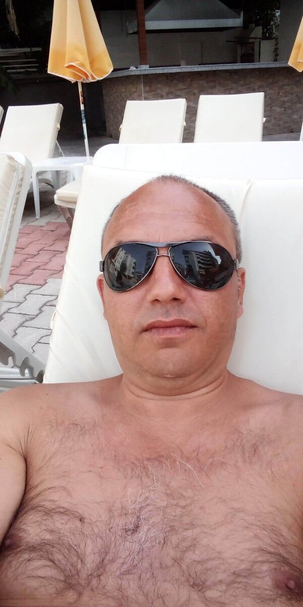  ,   Artur, 48 ,   ,   , c , 