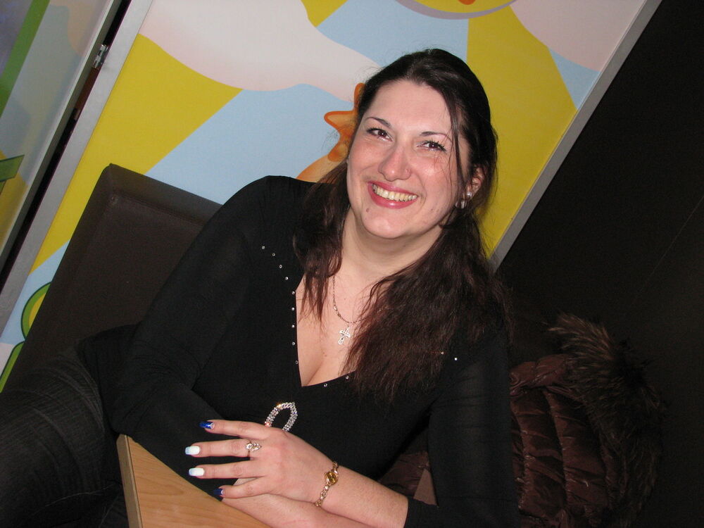  ,   Angel, 46 ,     , c 