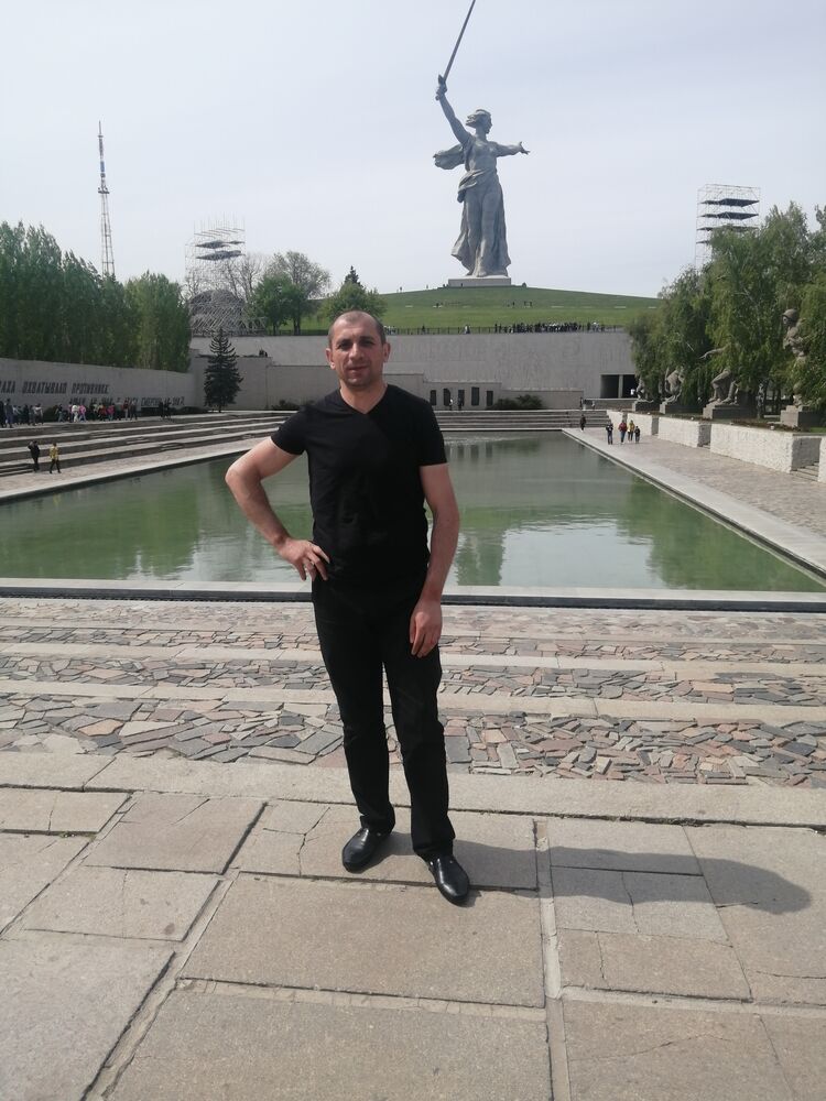  -,   Artur, 46 ,   ,   