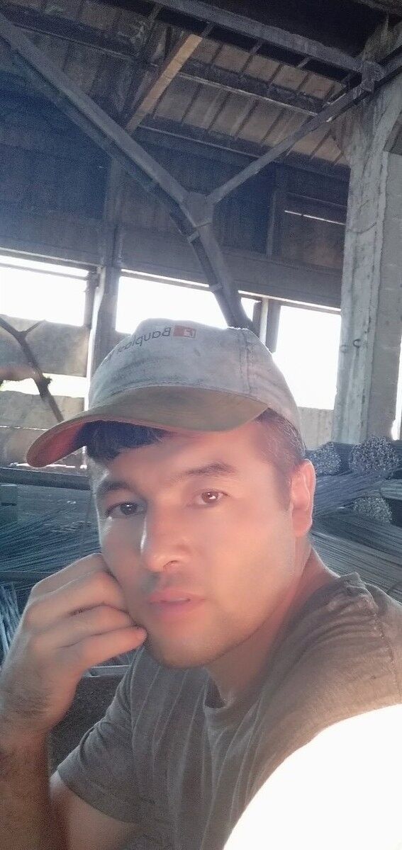  ,   Malik, 42 ,   ,   , c 