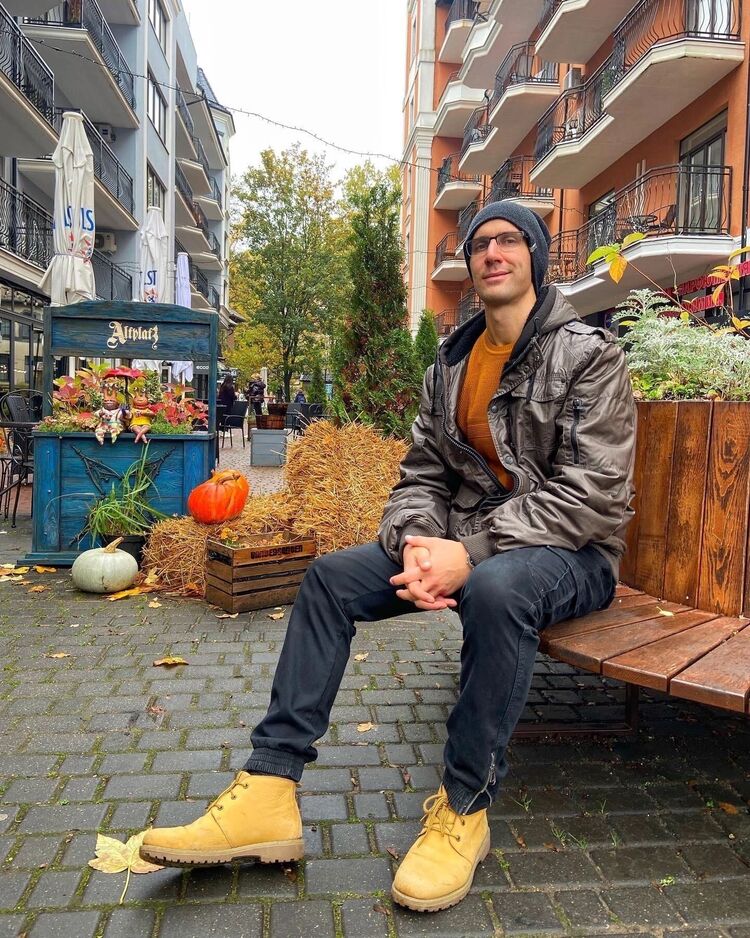  31093806  Vadim, 38 ,    