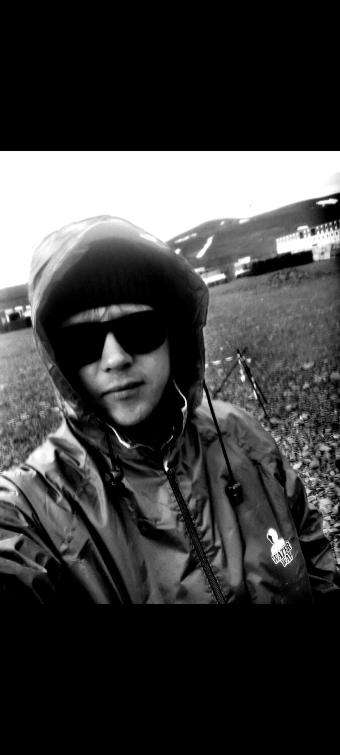  ,   Farik, 33 ,   c 
