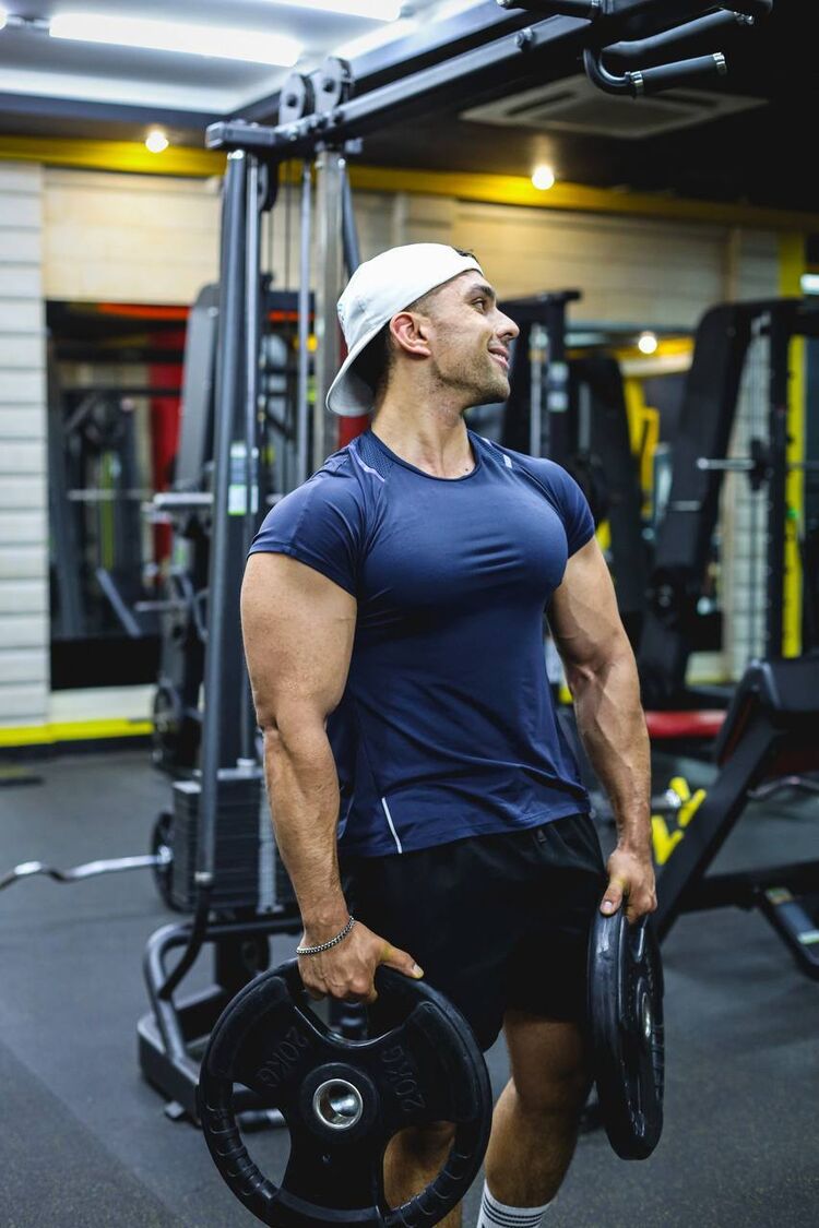  45005886  Tarkan, 29 ,    