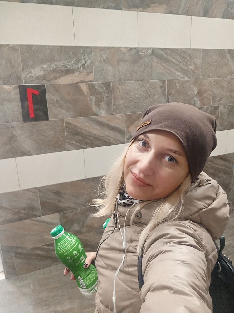  46647306  Ekaterina, 45 ,    -