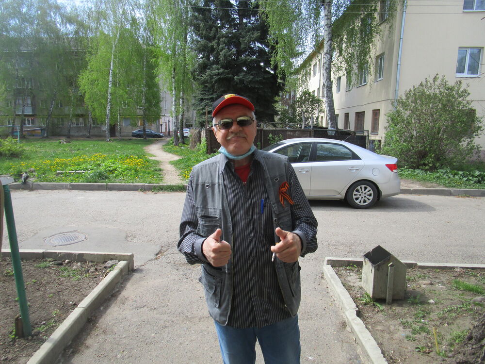  22879916  Azat, 75 ,    