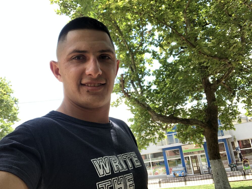  30129246  Yanko, 30 ,    
