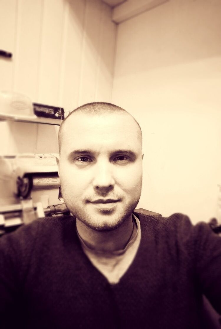  14315716  Djfara, 41 ,    