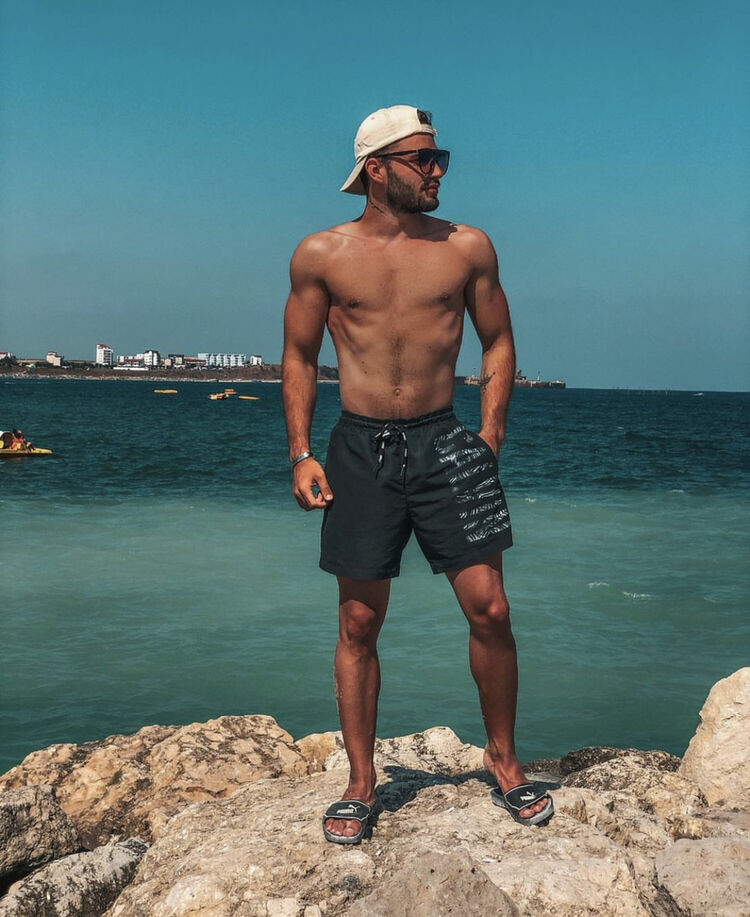  ,   Alex, 30 ,   ,   