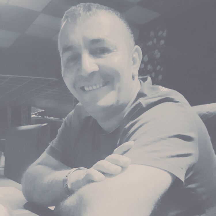  24173036  Samir, 42 ,     