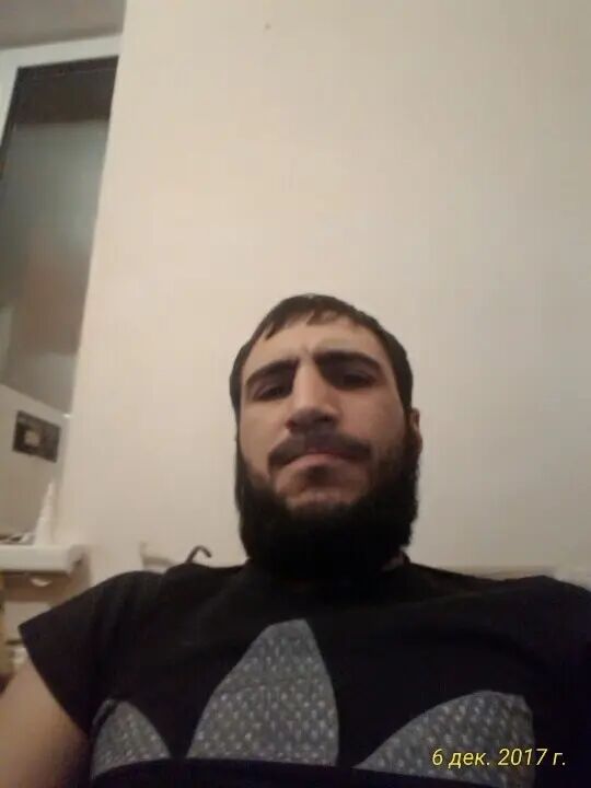  29818346  Malkhaz, 34 ,    