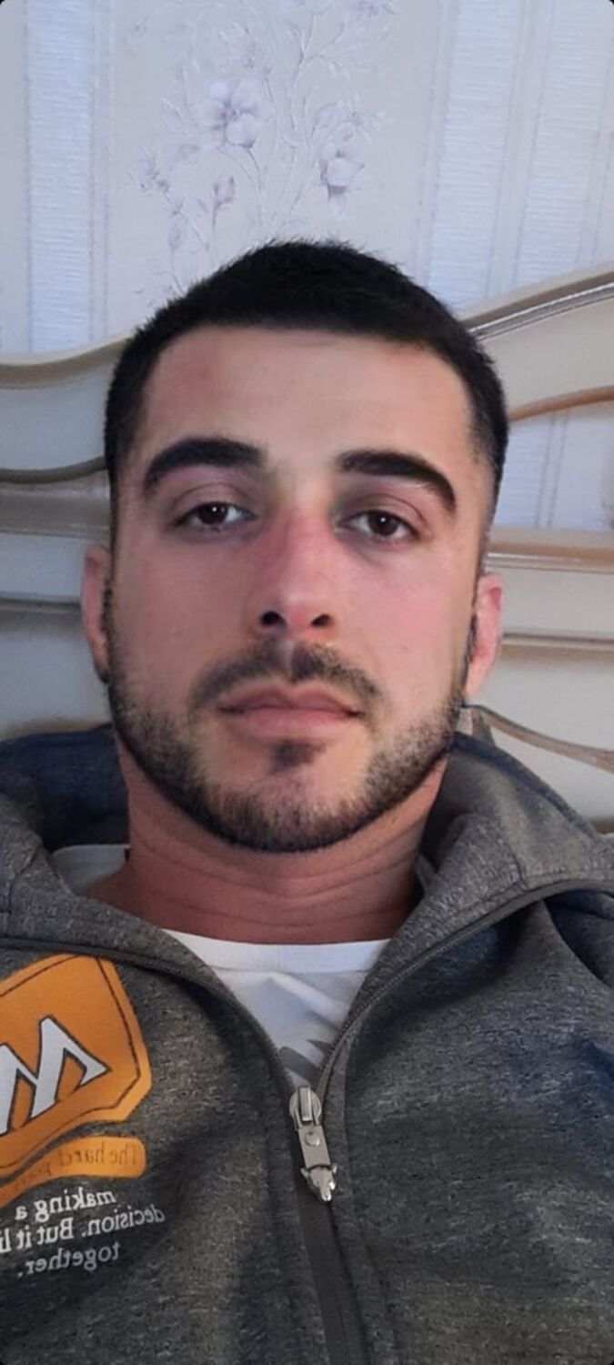  40945476  , 30 ,    