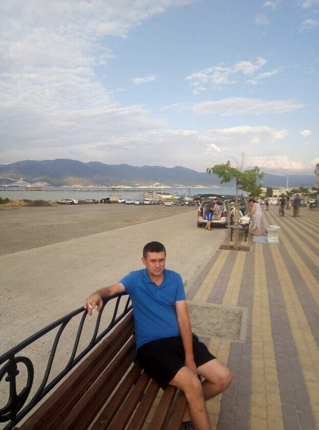  20081796  , 40 ,    