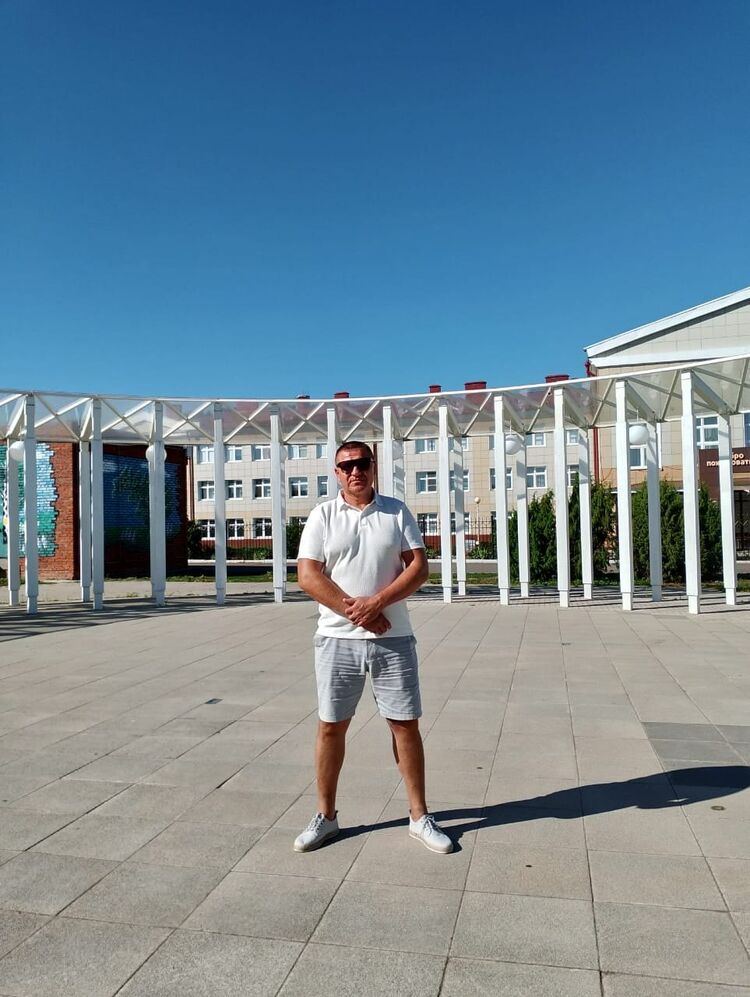  52989736  Igor, 43 ,     
