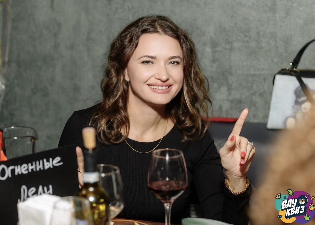  54057286  Kris, 41 ,    