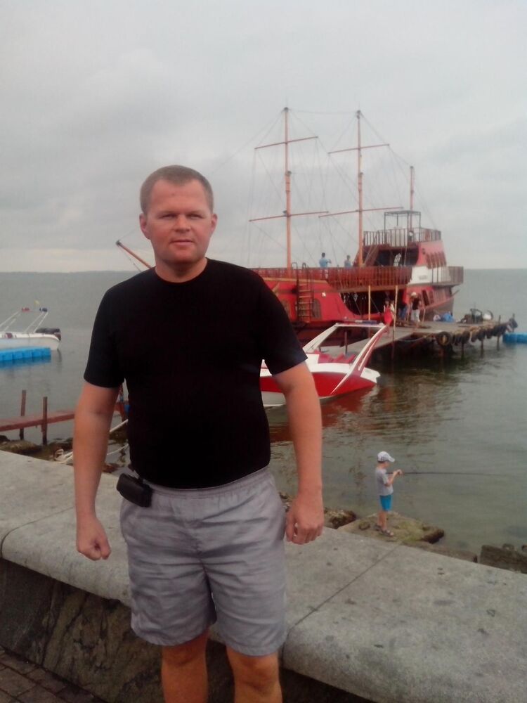  ,   Koka, 48 ,  