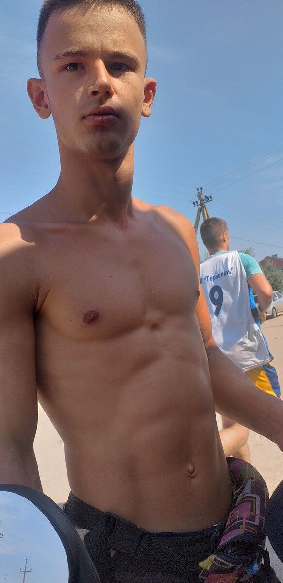  16818266  , 33 ,    